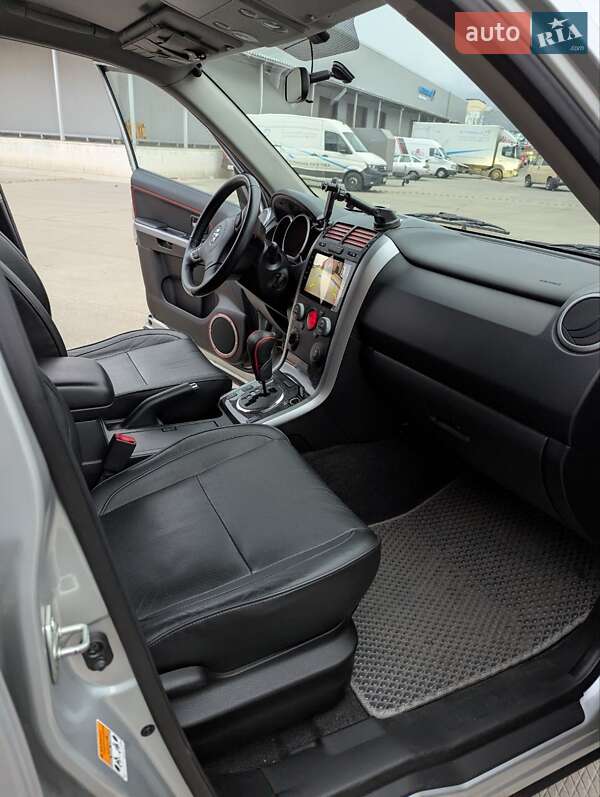 Внедорожник / Кроссовер Suzuki Grand Vitara 2016 в Полтаве