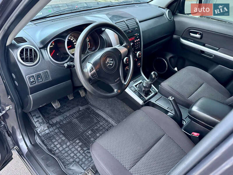 Внедорожник / Кроссовер Suzuki Grand Vitara 2010 в Харькове фото 11 Внедорожник / Кроссовер Suzuki Grand Vitara 2010 в Харькове