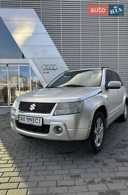 Внедорожник / Кроссовер Suzuki Grand Vitara 2005 в 