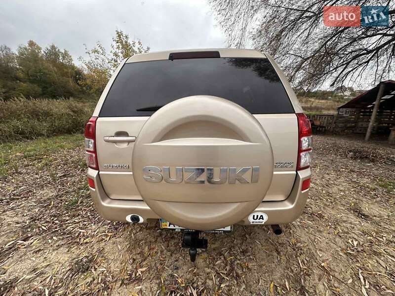 Внедорожник / Кроссовер Suzuki Grand Vitara 2005 в Киеве