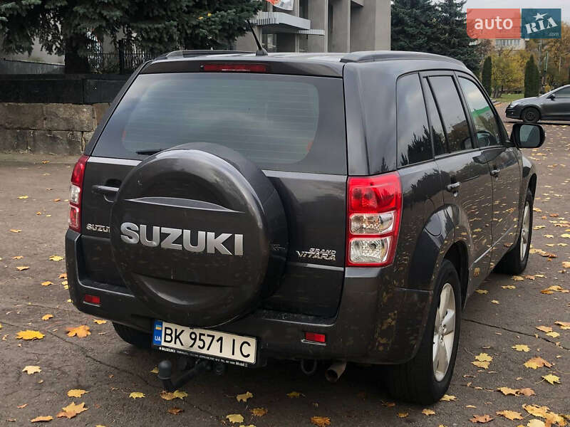 Позашляховик / Кросовер Suzuki Grand Vitara 2011 в Рівному
