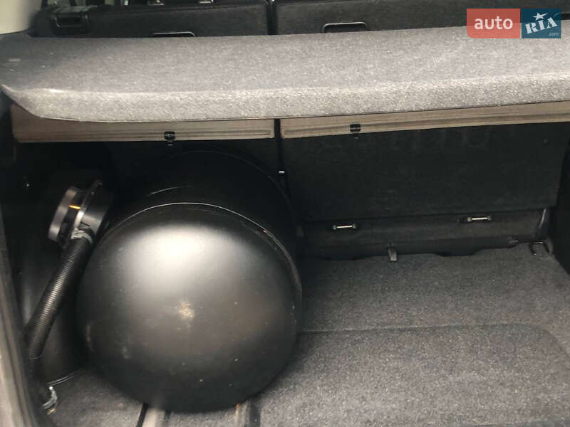 Позашляховик / Кросовер Suzuki Grand Vitara 2011 в Рівному