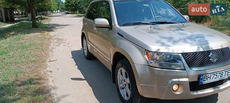 Внедорожник / Кроссовер Suzuki Grand Vitara 2007 в Белгороде-Днестровском