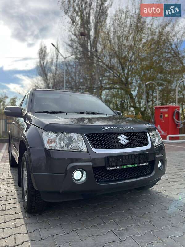 Внедорожник / Кроссовер Suzuki Grand Vitara 2009 в Виннице