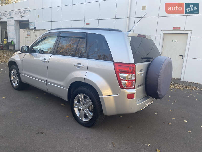 Позашляховик / Кросовер Suzuki Grand Vitara 2006 в Києві