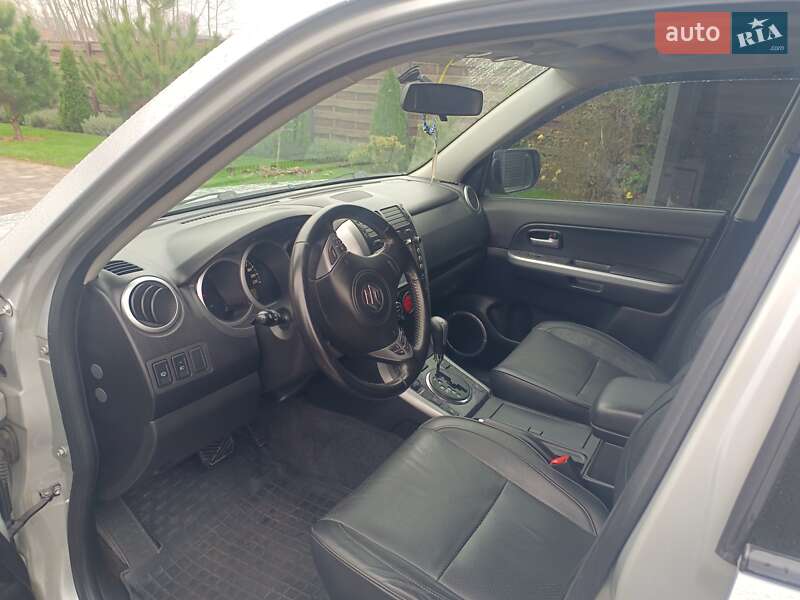 Внедорожник / Кроссовер Suzuki Grand Vitara 2008 в Киеве