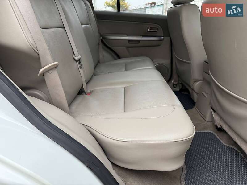 Позашляховик / Кросовер Suzuki Grand Vitara 2012 в Дніпрі