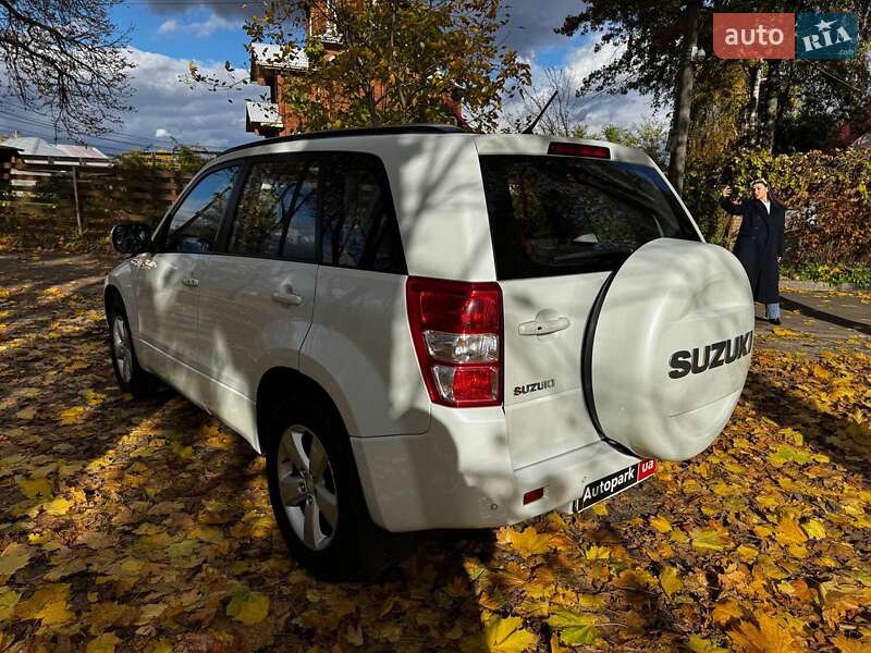 Внедорожник / Кроссовер Suzuki Grand Vitara 2010 в Киеве фото 8 Внедорожник / Кроссовер Suzuki Grand Vitara 2010 в Киеве