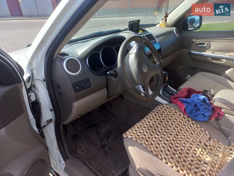 Внедорожник / Кроссовер Suzuki Grand Vitara 2012 в Василькове