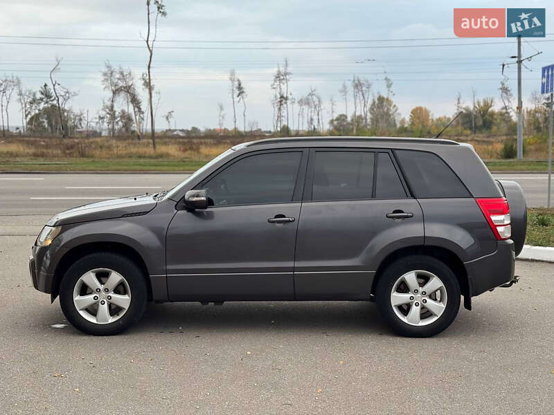 Внедорожник / Кроссовер Suzuki Grand Vitara 2010 в Харькове