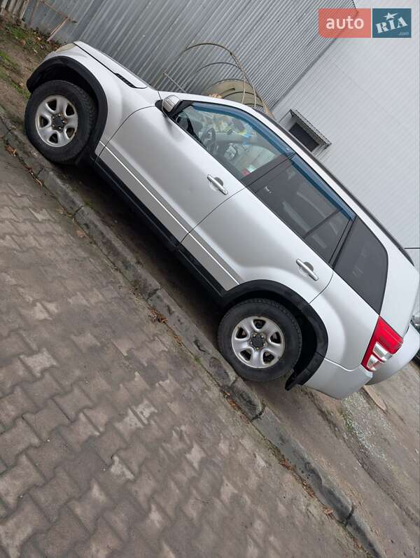 Позашляховик / Кросовер Suzuki Grand Vitara 2011 в Житомирі фото 7 Позашляховик / Кросовер Suzuki Grand Vitara 2011 в Житомирі