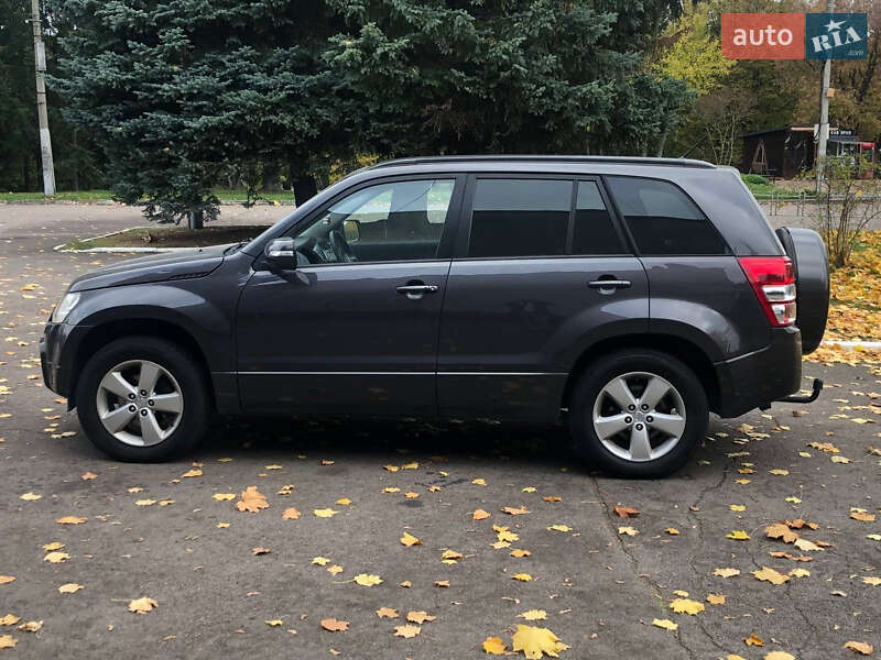 Внедорожник / Кроссовер Suzuki Grand Vitara 2011 в Ровно
