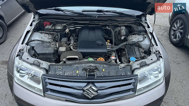 Внедорожник / Кроссовер Suzuki Grand Vitara 2016 в Харькове