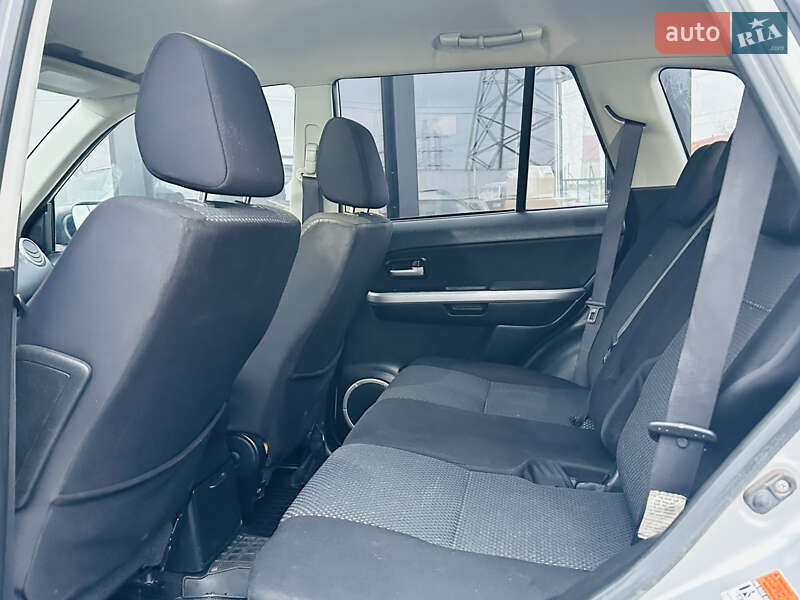 Внедорожник / Кроссовер Suzuki Grand Vitara 2006 в Харькове