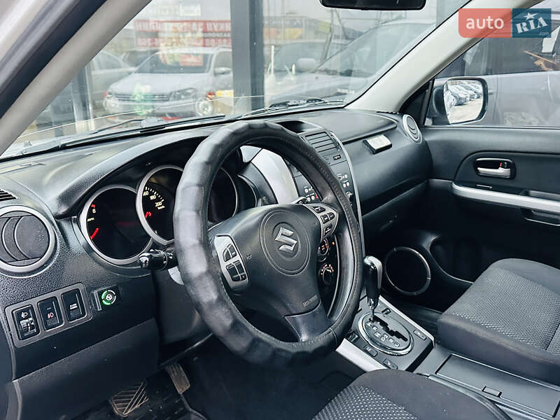 Внедорожник / Кроссовер Suzuki Grand Vitara 2006 в Харькове