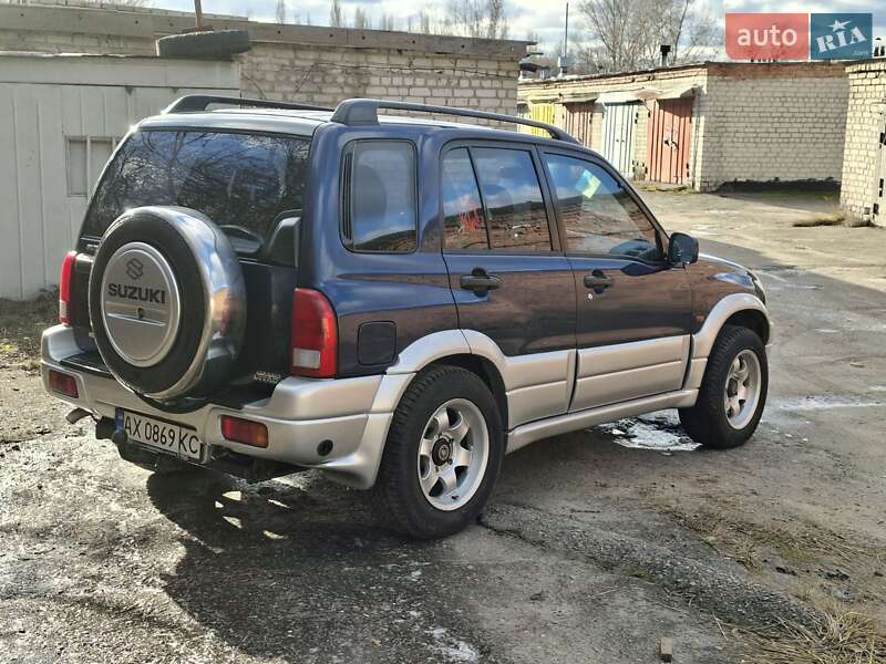 Позашляховик / Кросовер Suzuki Grand Vitara 2004 в Харкові