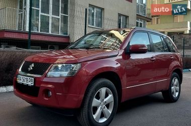 Позашляховик / Кросовер Suzuki Grand Vitara 2010 в Києві