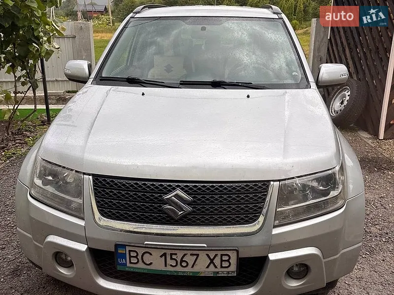 Suzuki Grand Vitara 2011