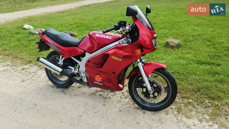 Спортбайк Suzuki GS 500E 1997 в 