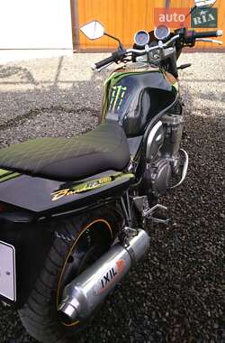 Мотоцикл Классик Suzuki GSF 600 Bandit 1998 в 