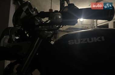 Мотоцикл Классик Suzuki GSF 600 Bandit 2000 в 