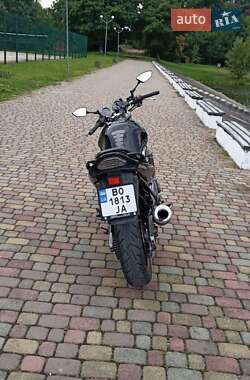Мотоцикл Без обтекателей (Naked bike) Suzuki GSF 600 Bandit 1999 в 