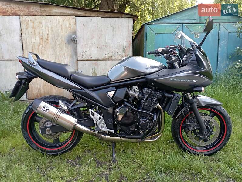 Мотоцикл Без обтекателей (Naked bike) Suzuki GSF 650 Bandit 2010 в 