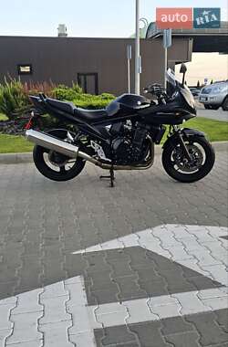 Мотоцикл Спорт-туризм Suzuki GSF 650 Bandit 2011 в 