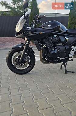 Мотоцикл Спорт-туризм Suzuki GSF 650 Bandit 2011 в 