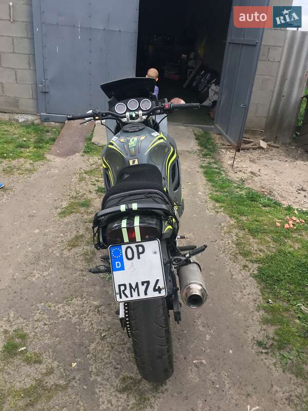 Мотоцикл Спорт-туризм Suzuki GSR 250 1995 в Киверцах