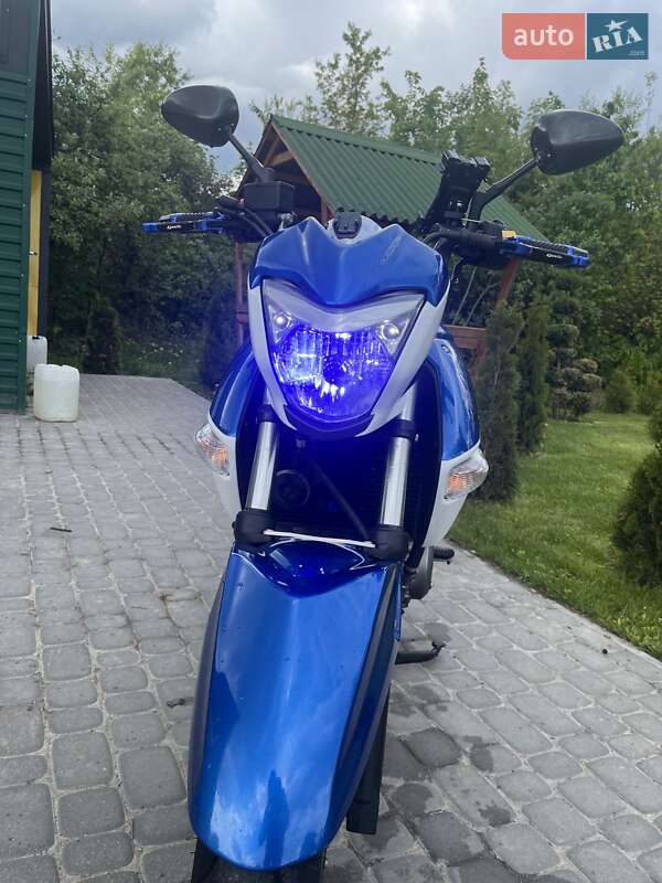 Мотоцикл Без обтекателей (Naked bike) Suzuki GSR 250 2016 в Виннице