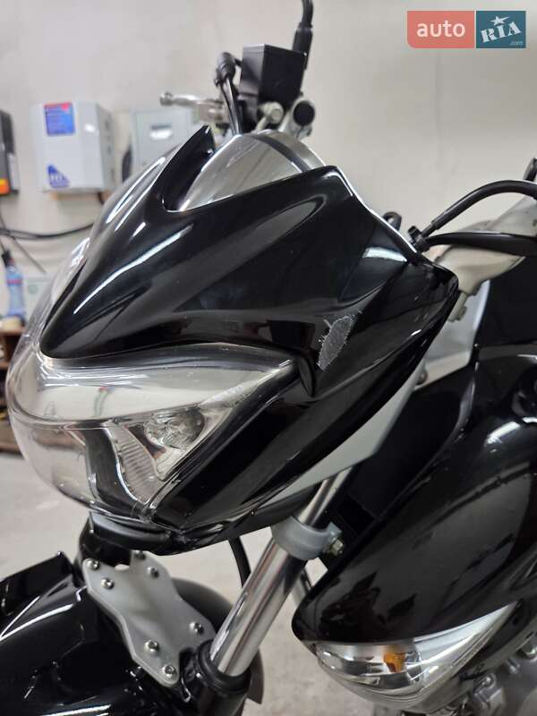 Мотоцикл Классик Suzuki GSR 250 2015 в Борисполе