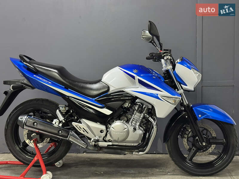 Мотоцикл Без обтекателей (Naked bike) Suzuki GSR 250 2016 в Киеве