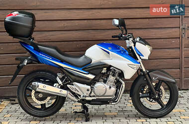 Мотоцикл Классик Suzuki GSR 250 2016 в Виннице