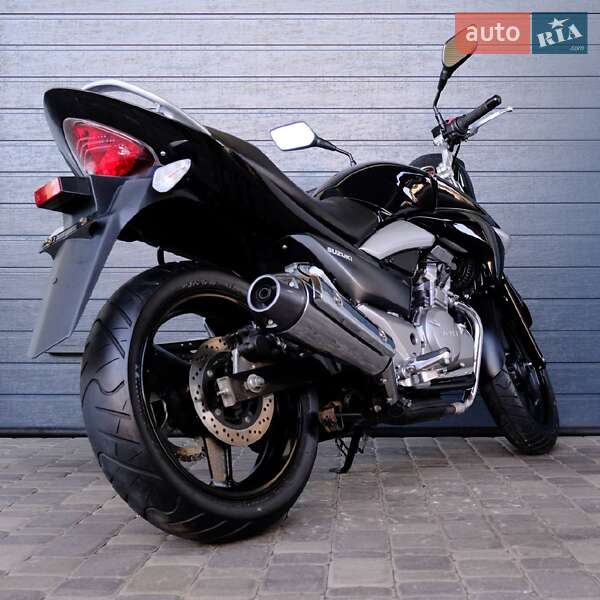 Мотоцикл Без обтекателей (Naked bike) Suzuki GSR 250 2015 в Белой Церкви