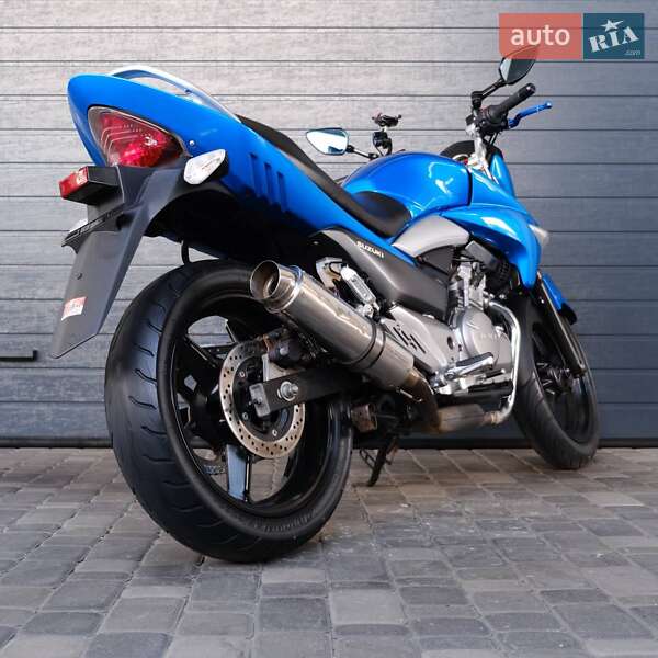 Мотоцикл Без обтекателей (Naked bike) Suzuki GSR 250 2015 в Белой Церкви фото 5 Мотоцикл Без обтекателей (Naked bike) Suzuki GSR 250 2015 в Белой Церкви