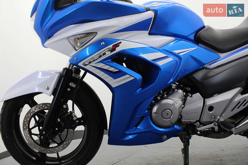 Мотоцикл Спорт-туризм Suzuki GSR 250 2017 в Гнивани