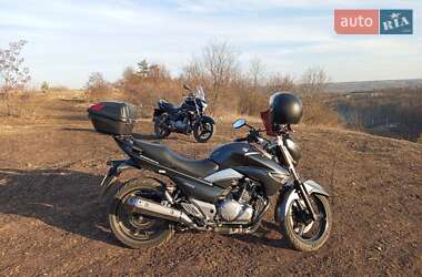 Мотоцикл Без обтекателей (Naked bike) Suzuki GSR 250 2015 в Ямполе