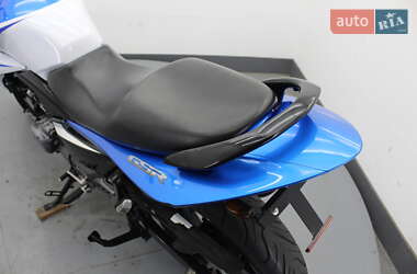 Мотоцикл Без обтекателей (Naked bike) Suzuki GSR 250 2015 в 
