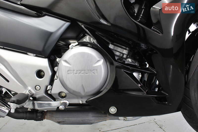 Мотоцикл Спорт-туризм Suzuki GSR 250 2016 в Гнивани
