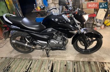 Мотоцикл Классик Suzuki GSR 250 2016 в Ямполе