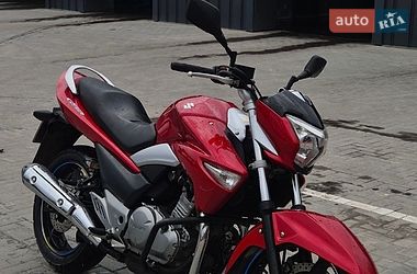 Мотоцикл Спорт-туризм Suzuki GSR 250 2015 в Каменец-Подольском