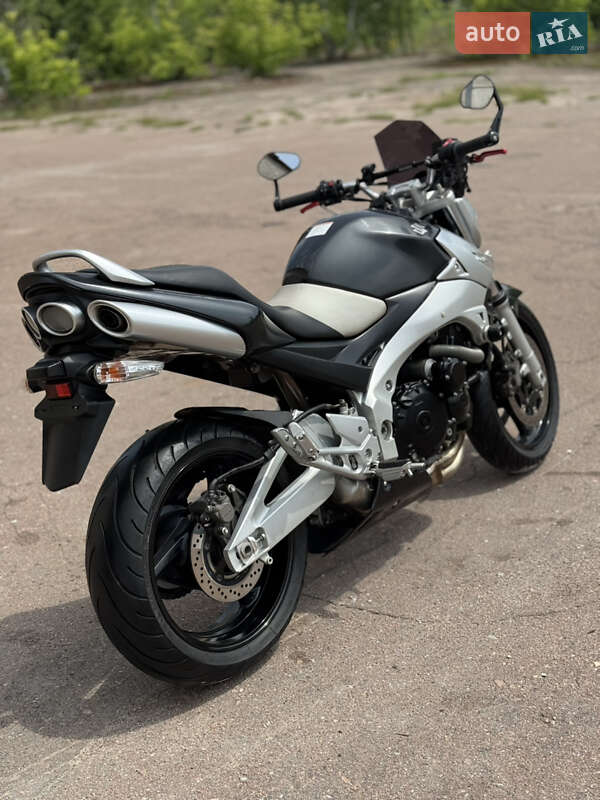 Мотоцикл Без обтікачів (Naked bike) Suzuki GSR 400 2006 в Сновську