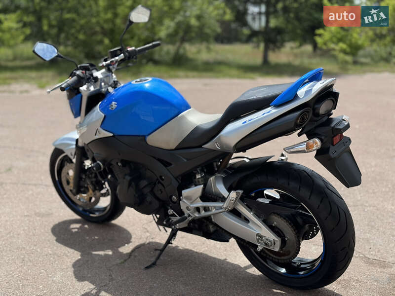 Мотоцикл Без обтекателей (Naked bike) Suzuki GSR 400 2009 в Сновске фото 6 Мотоцикл Без обтекателей (Naked bike) Suzuki GSR 400 2009 в Сновске