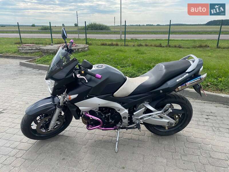 Мотоцикл Без обтікачів (Naked bike) Suzuki GSR 400 2006 в Радивиліві