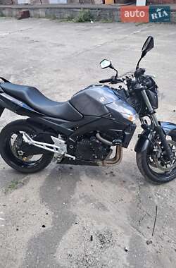 Мотоцикл Без обтекателей (Naked bike) Suzuki GSR 400 2011 в 