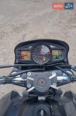 Мотоцикл Без обтекателей (Naked bike) Suzuki GSR 400 2011 в 