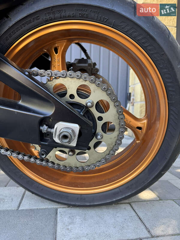 Мотоцикл Без обтікачів (Naked bike) Suzuki GSR 400 2010 в Новомосковську фото 19 Мотоцикл Без обтікачів (Naked bike) Suzuki GSR 400 2010 в Новомосковську