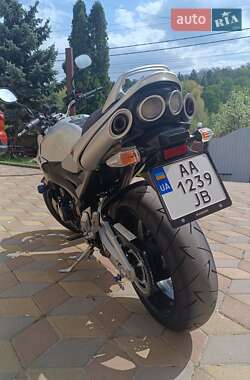 Мотоцикл Без обтекателей (Naked bike) Suzuki GSR 600 2007 в 