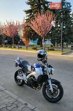 Мотоцикл Без обтекателей (Naked bike) Suzuki GSR 600 2008 в 